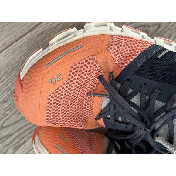 On Cloud Navy Blue and Peach Running Shoes Women's Size 6 - Picture 9 of 10